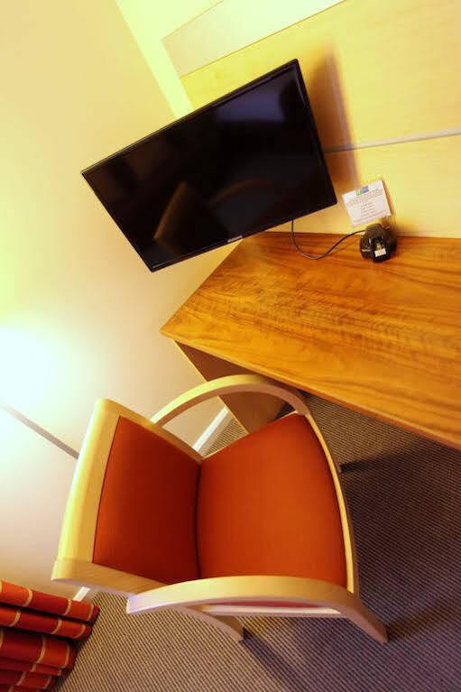 Holiday Inn Express London Golders Green, An Ihg Hotel Finchley Εξωτερικό φωτογραφία